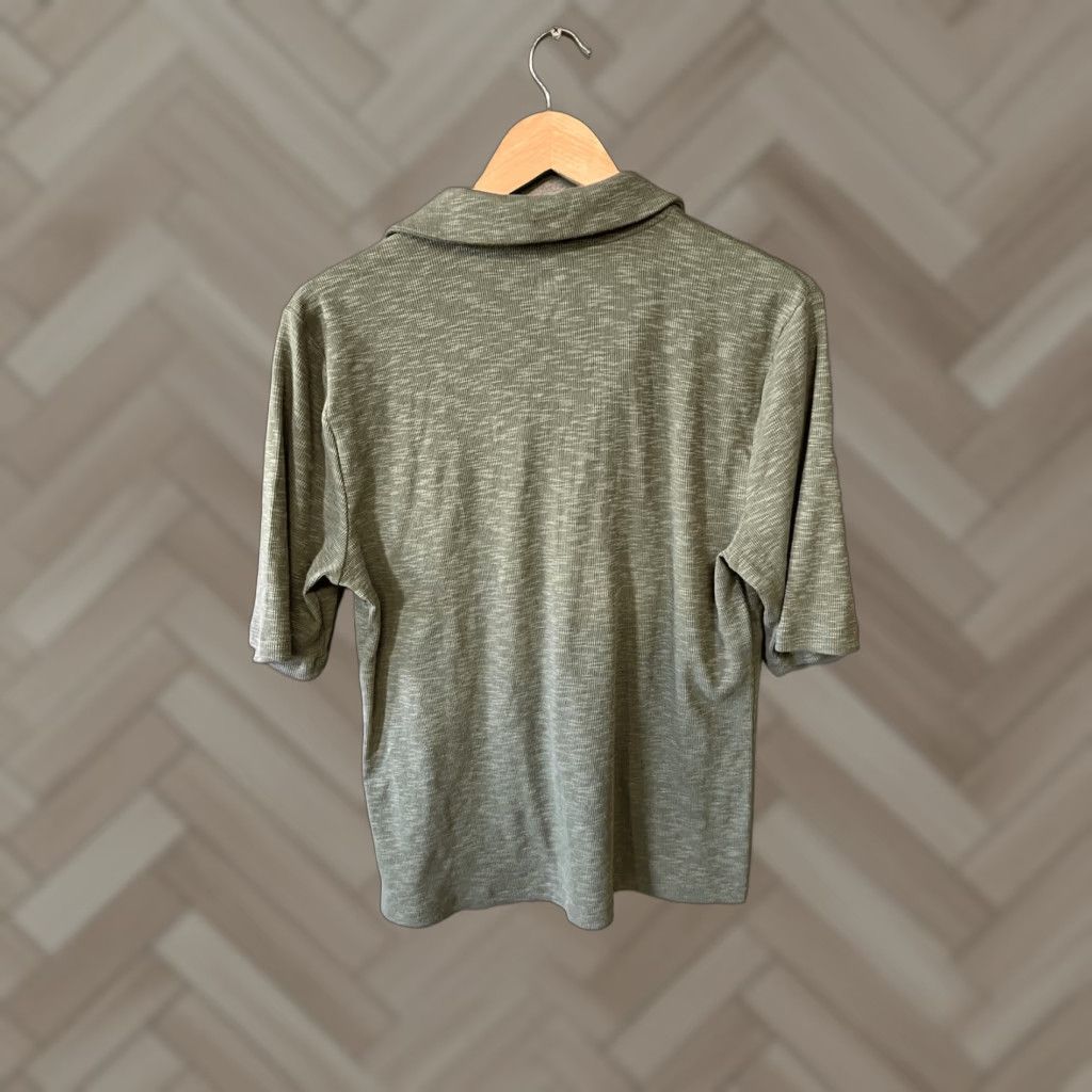Gap Gap Shirt Womens XL Green Short Sleeve Rib Tee Collared Size 40" / US 18 - 1 Thumbnail
