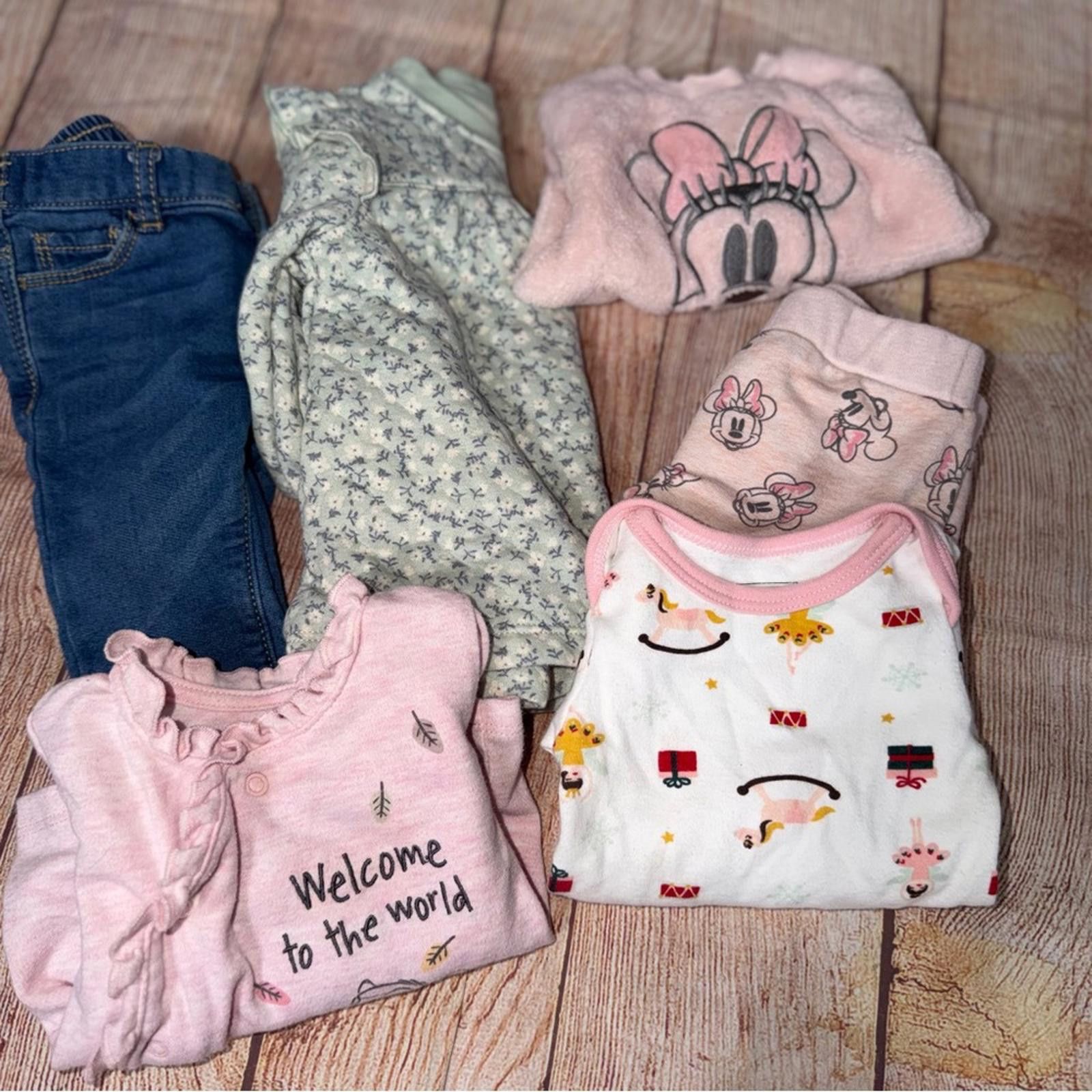 Other 0-3 Month Baby Girl Winter Bundle Size ONE SIZE - 1 Thumbnail