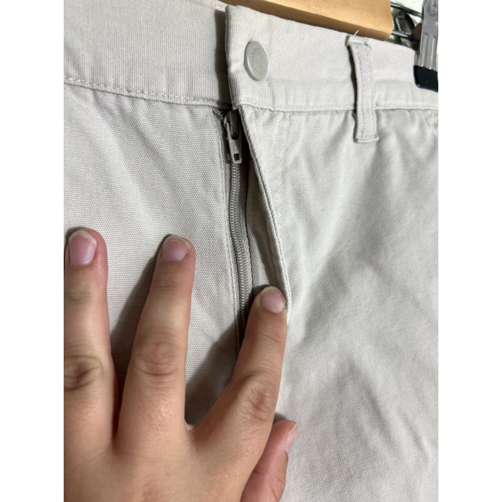 Vintage Columbia ROC Pants AL8179 Womens Size 6 Cargo Straight Leg Stone Cotton Hiking Pockets Belted Cream Modern Outdoor Mens Womens gauge Size 28" / US 6 / IT 42 - 7 Thumbnail