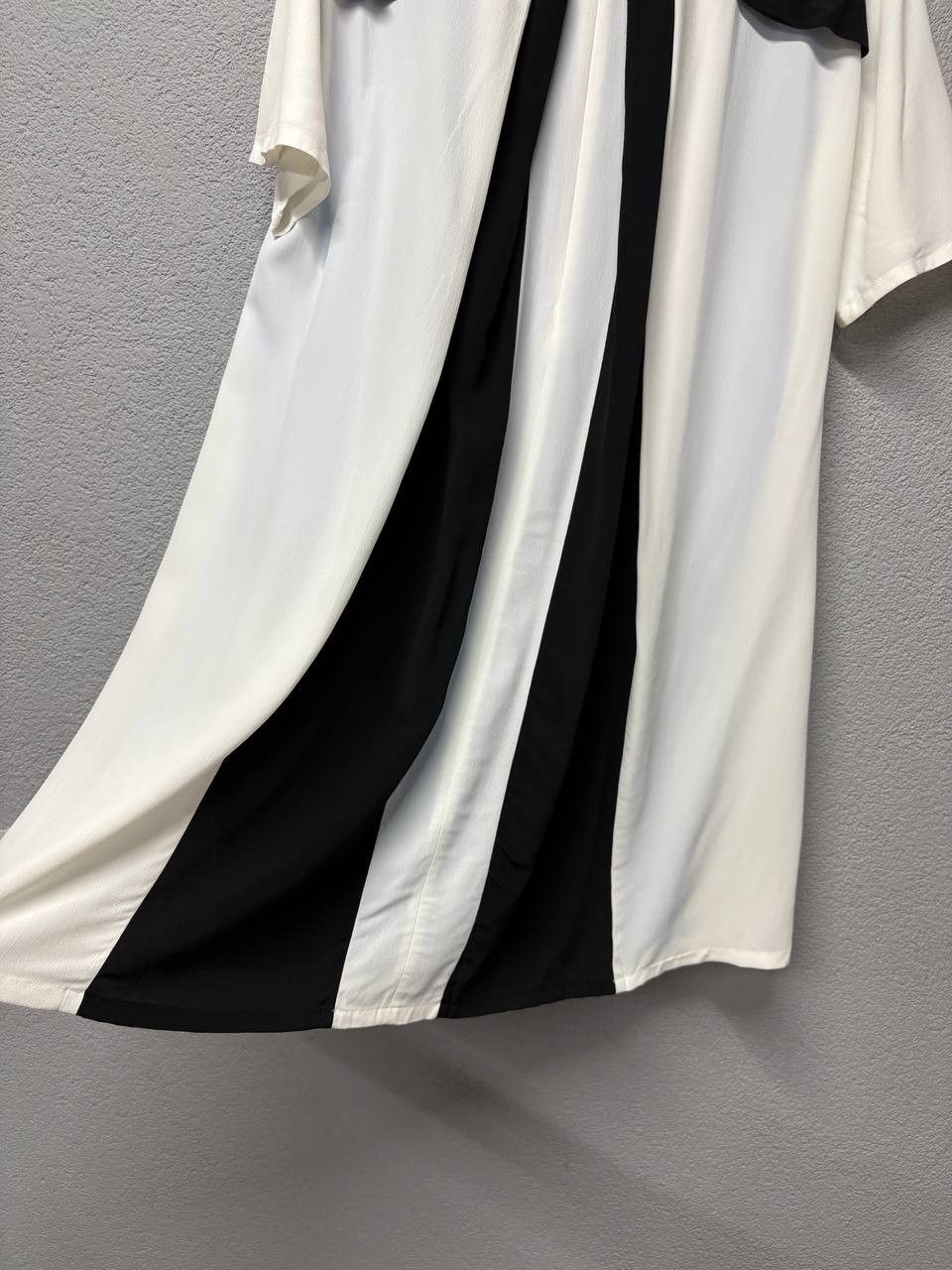 Love Moschino NEW NWT Love Moschino womens silk two sided t shirt US 4 Size S / US 4 / IT 40 - 13 Thumbnail