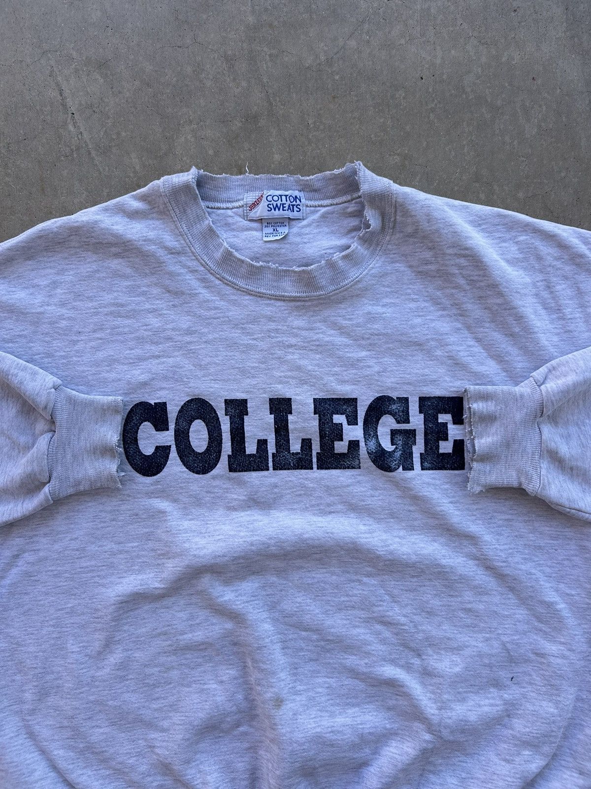 Jerzees × Vintage Perfectly Distressed Heather Grey Spell Out College Sweater Size US L / EU 52-54 / 3 - 3 Thumbnail