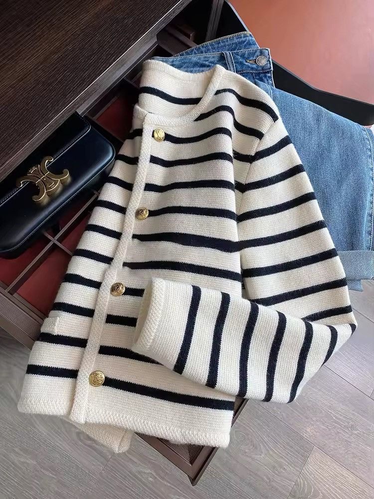 Japanese Brand × Vintage Women Stripe Knitted Cardigan Size US M / EU 48-50 / 2 - 5 Thumbnail