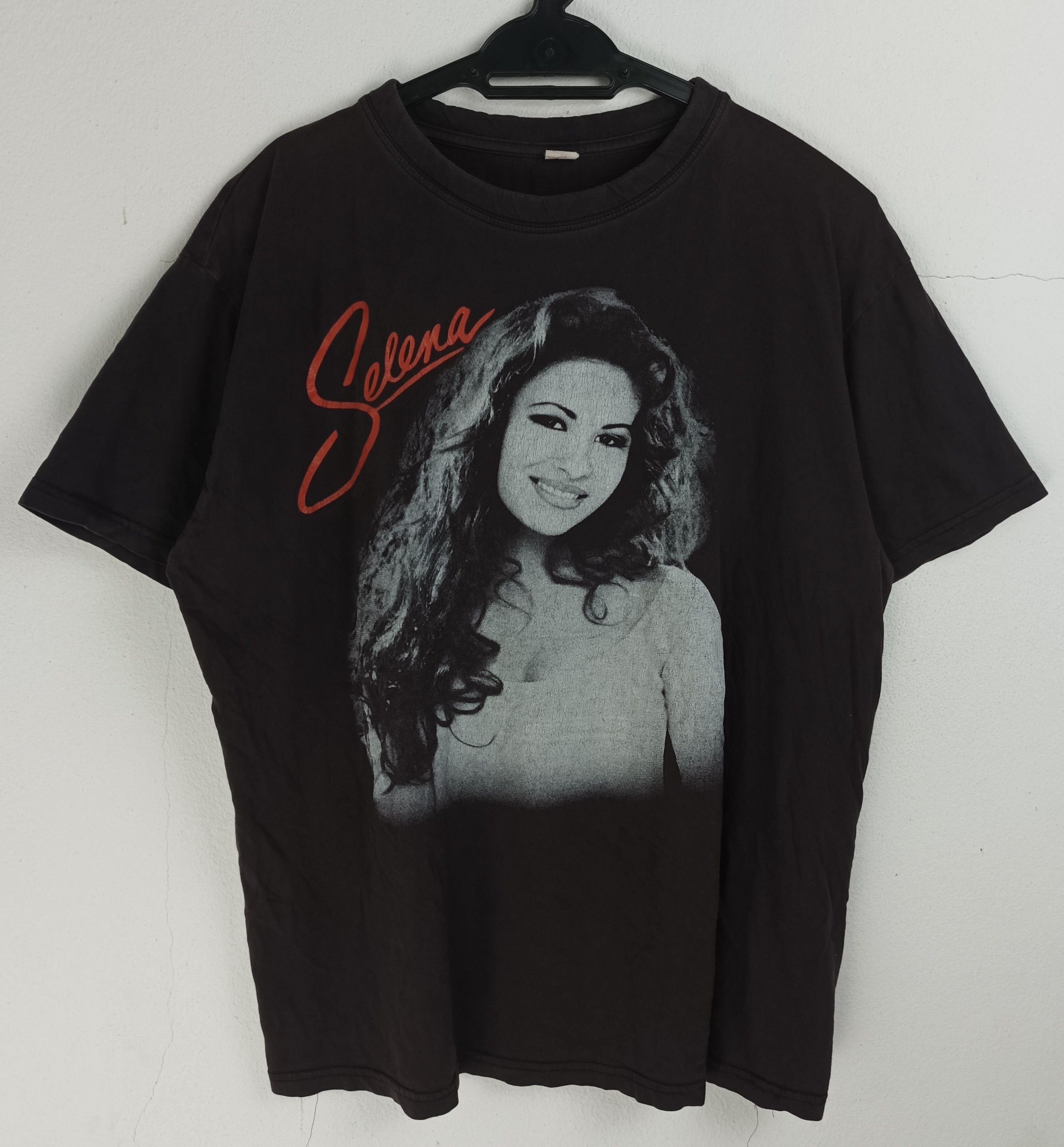 Vintage VINTAGE FADED SELENA QUEEN OF CUMBIA TEE VERY RARE Size US L / EU 52-54 / 3 - 3 Thumbnail