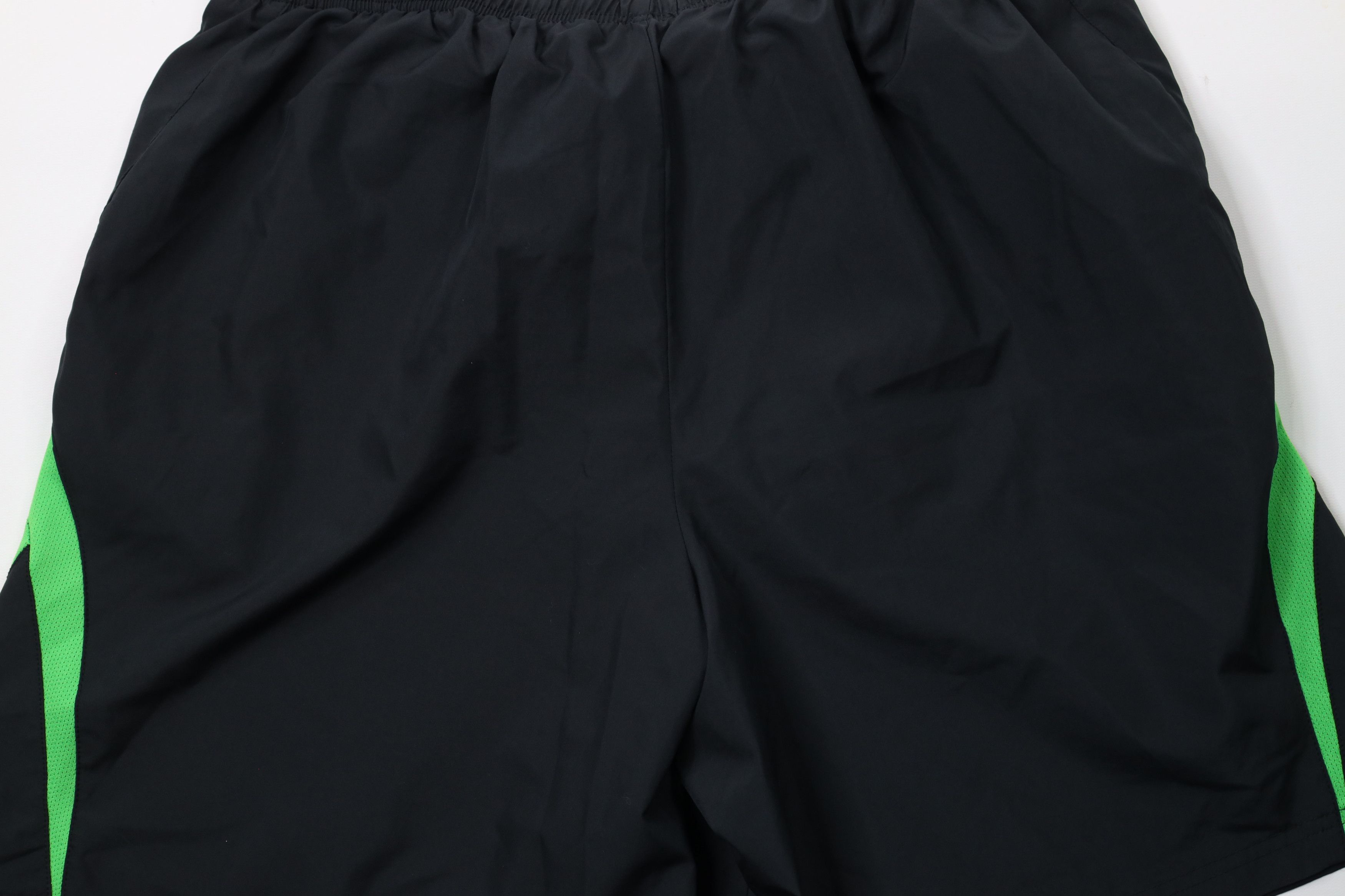 Champion × Vintage Vintage 90s Champion Classic Logo Running Soccer Shorts Size US 34 / EU 50 - 11 Thumbnail