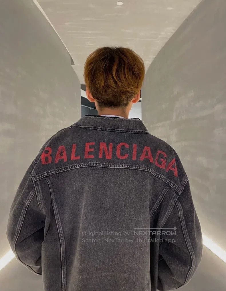 Balenciaga Balenciaga Back Logo Denim Jacket, Size 36 Size XS / US 0-2 / IT 36-38 - 7 Thumbnail