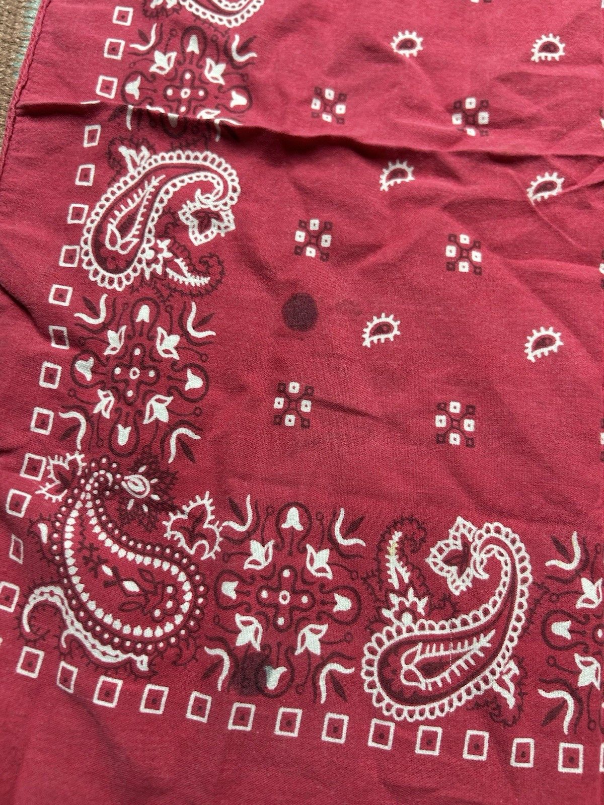 Vintage Vtg cotton bandana handkerchief paisley geometric distre USA Size ONE SIZE - 4 Thumbnail