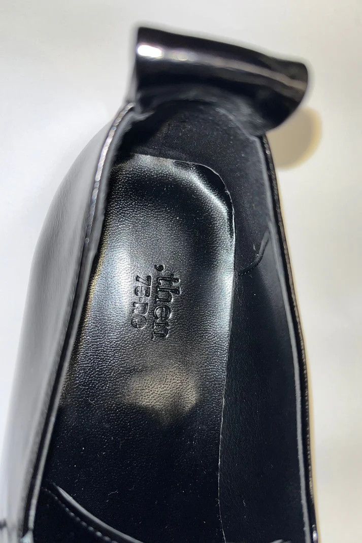Designer Korean Loafer Heel in Black Cracked Leather Size US 9 / IT 39 - 11 Thumbnail