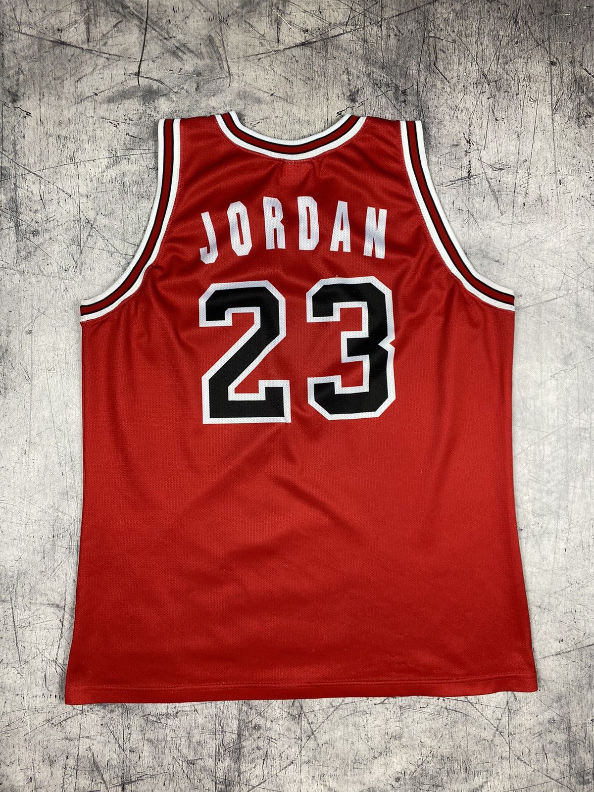 Champion × NBA × Vintage Vintage Champion Chicago Bulls Jordan 23 Jersey Tee Size US XXL / EU 58 / 5 - 9 Thumbnail