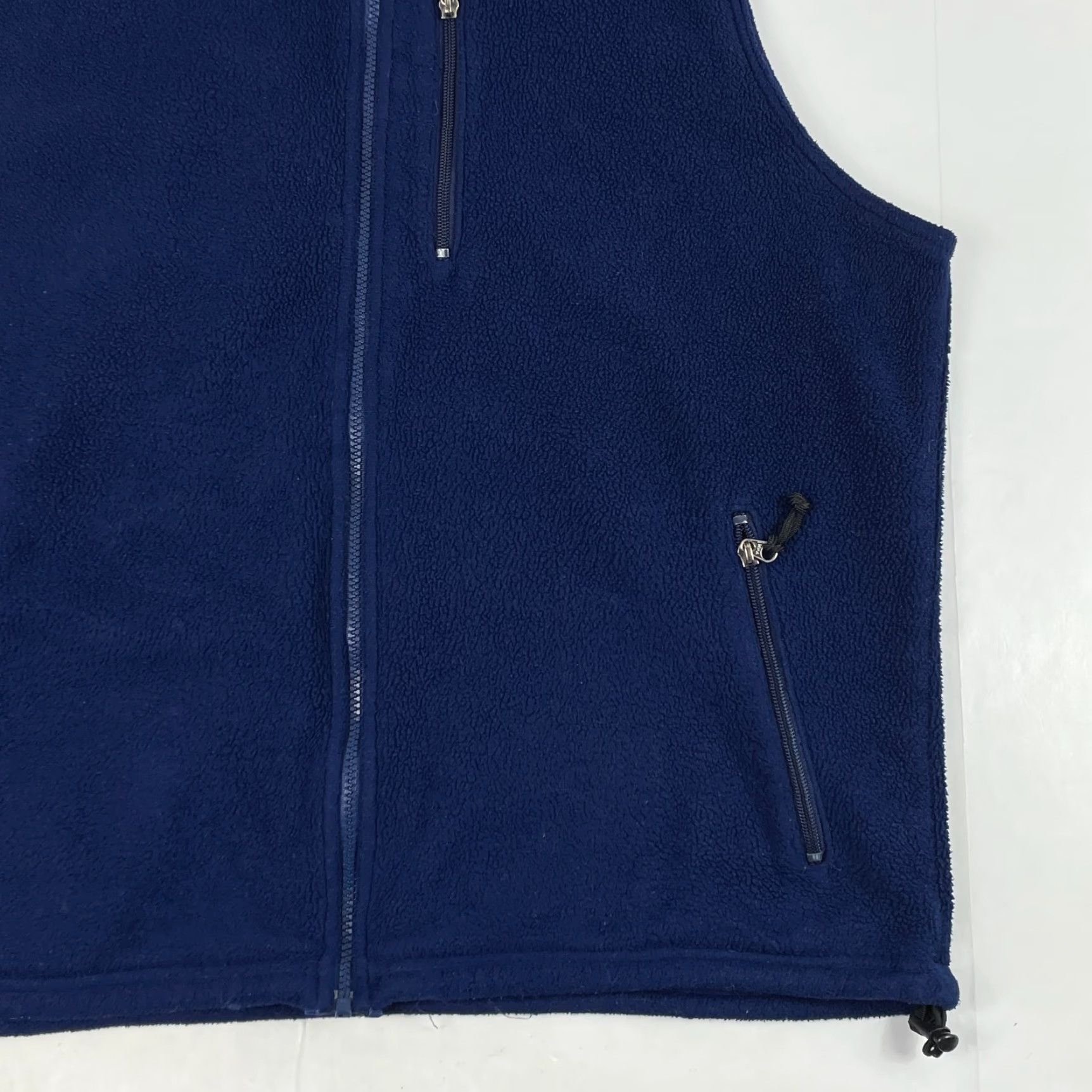 Vintage VINTAGE L.L. Bean Vest Mens XL Blue Fleece Stand-Up Collar Zip Full Zip Pockets Outdoor Hiking Camping Skiing Size US XL / EU 56 / 4 - 4 Thumbnail
