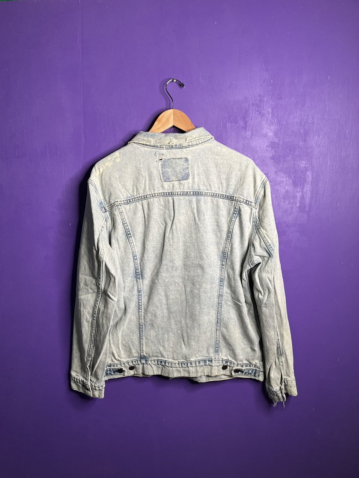 Levi's × Vintage Vintage 90s Levi’s acid wash denim jacket Size US L / EU 52-54 / 3 - 2 Thumbnail