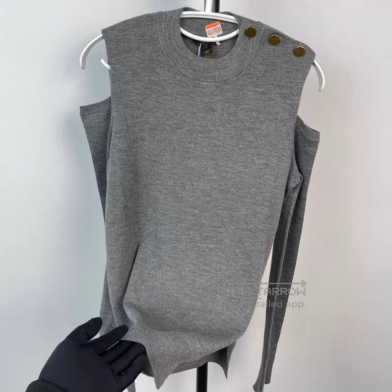 Louis Vuitton Louis Vuitton Grey cashmere off-the-shoulder knit sweater Size M / US 6-8 / IT 42-44 - 3 Thumbnail