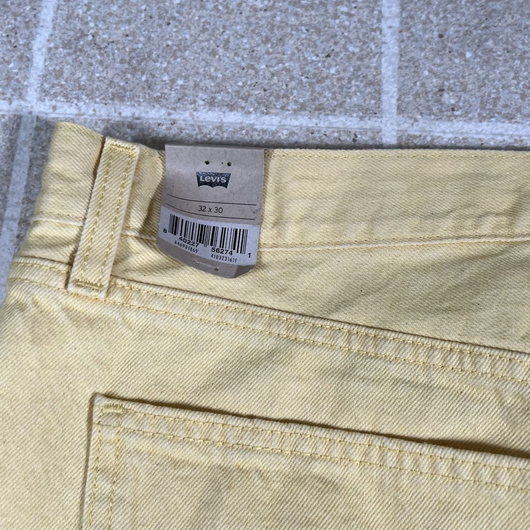 Levi's Levi's Jeans Womens 32x30 Yellow Denim Cotton Straight Mid Rise Middy NWT Regular Womens Size 24" / US 00 / IT 34 - 4 Thumbnail