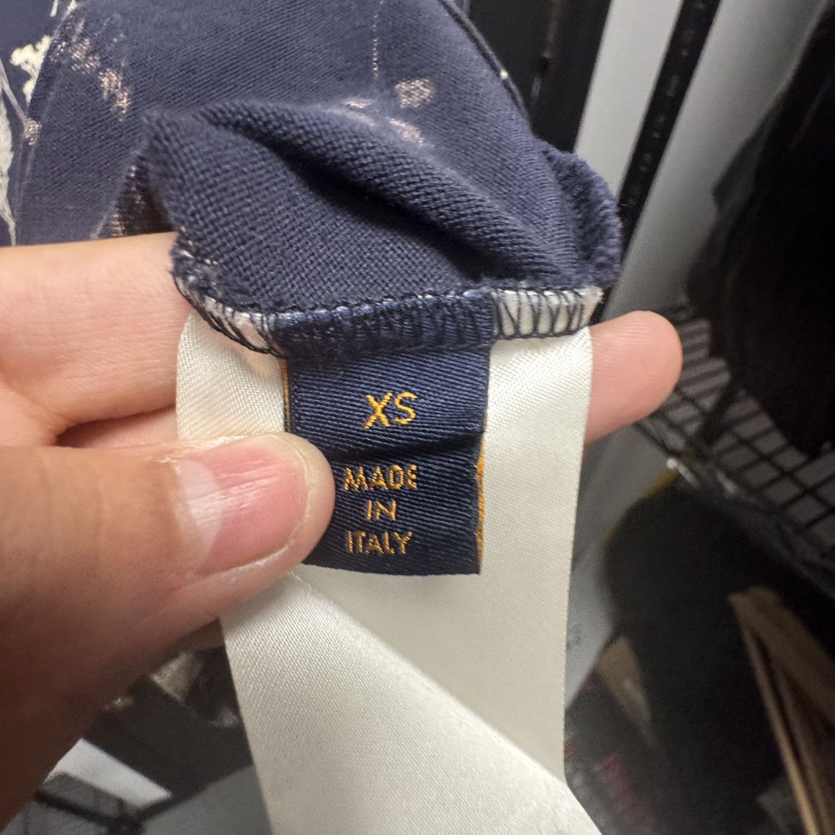 Louis Vuitton Louis Vuitton 2020 Leaf Floral Print Discharge T-Shirt Navy Size US XS / EU 42 / 0 - 3 Thumbnail