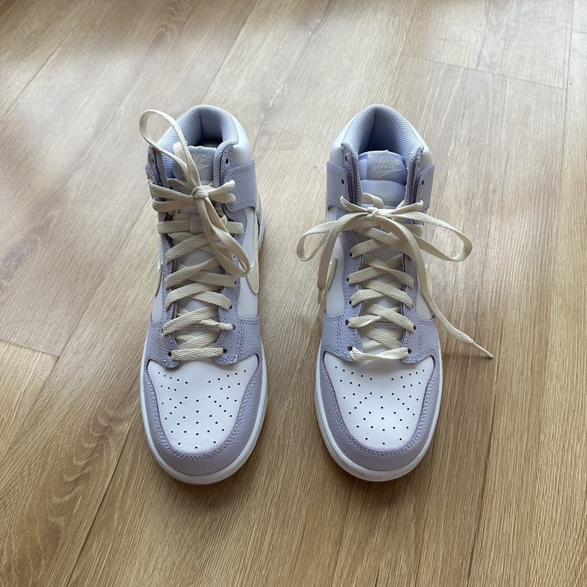 Nike Womens Nike Dunk High Coconut Milk Oxygen Purple Sneakers Size US 8.5 / IT 38.5 - 2 Thumbnail
