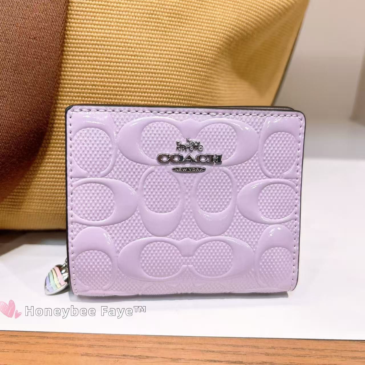 Coach Snap Wallet In Signature Leather With Heart Charm CDF21 Size ONE SIZE - 1 Thumbnail