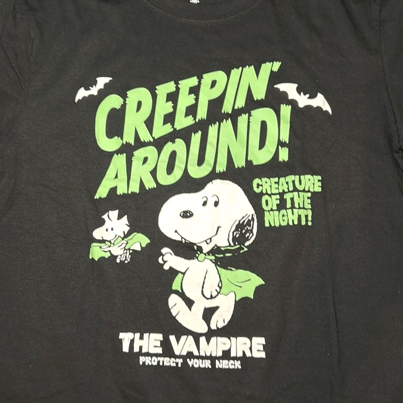 Peanuts Peanuts Snoopy The Vampire Protect Your Neck Creepin’ Around Tee M Men Black Medium Size US M / EU 48-50 / 2 - 5 Thumbnail