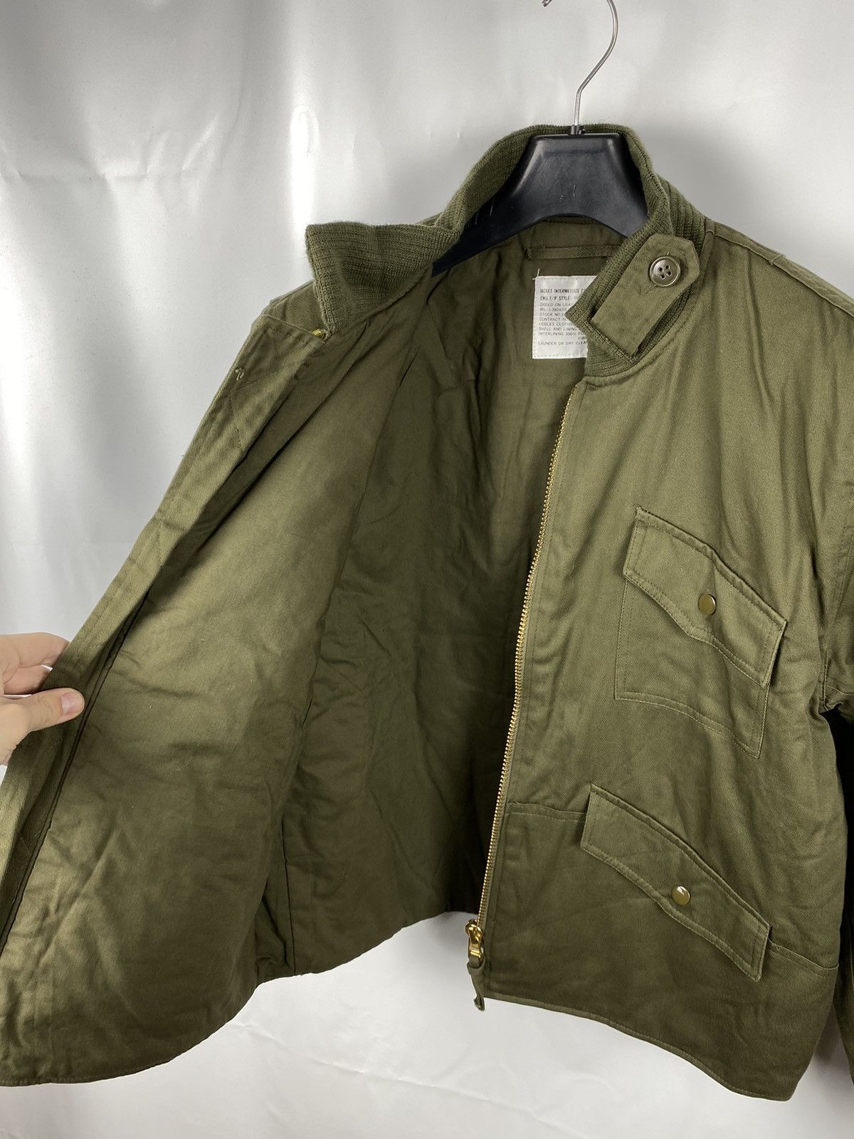 Vintage USAF US Air Force CWU 7p Flight Jacket Vintage size L Size US L / EU 52-54 / 3 - 12 Thumbnail