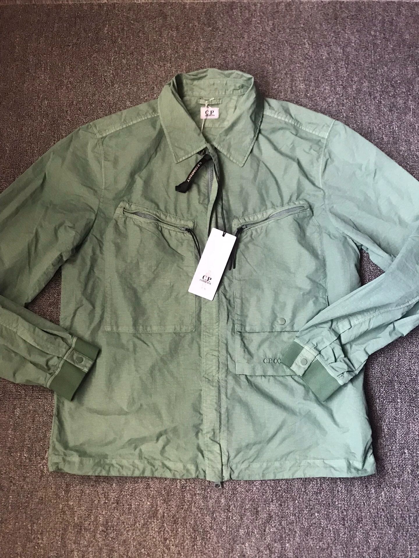 C.P. Company C.P. Company Multi-pkt Workwear Logo Embroidered M Size US M / EU 48-50 / 2 - 2 Thumbnail