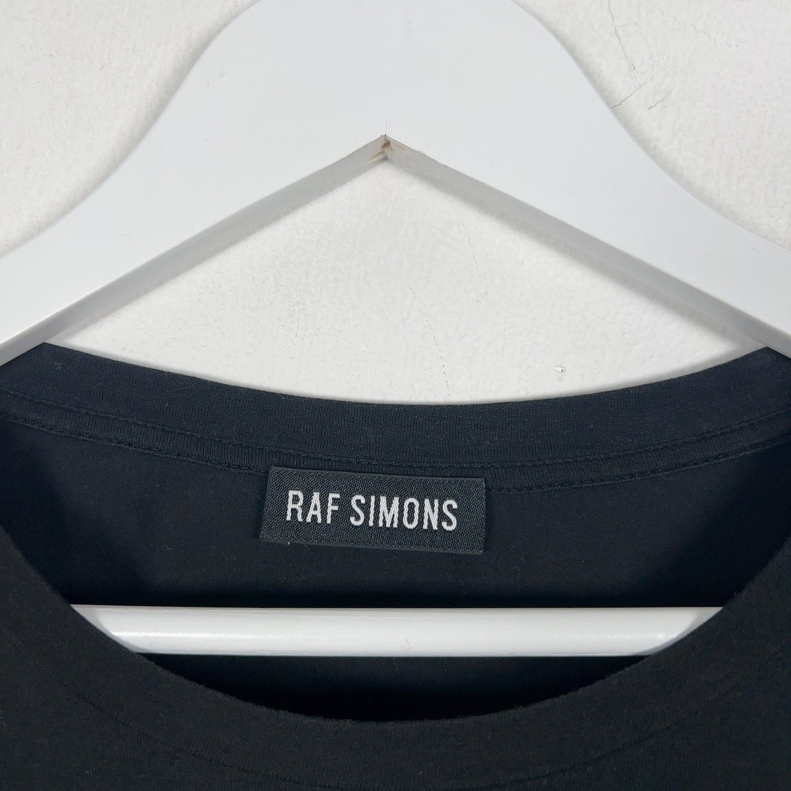 Raf Simons Raf Simons 'Shark Fin' Graphic T-Shirt Size US M / EU 48-50 / 2 - 3 Thumbnail
