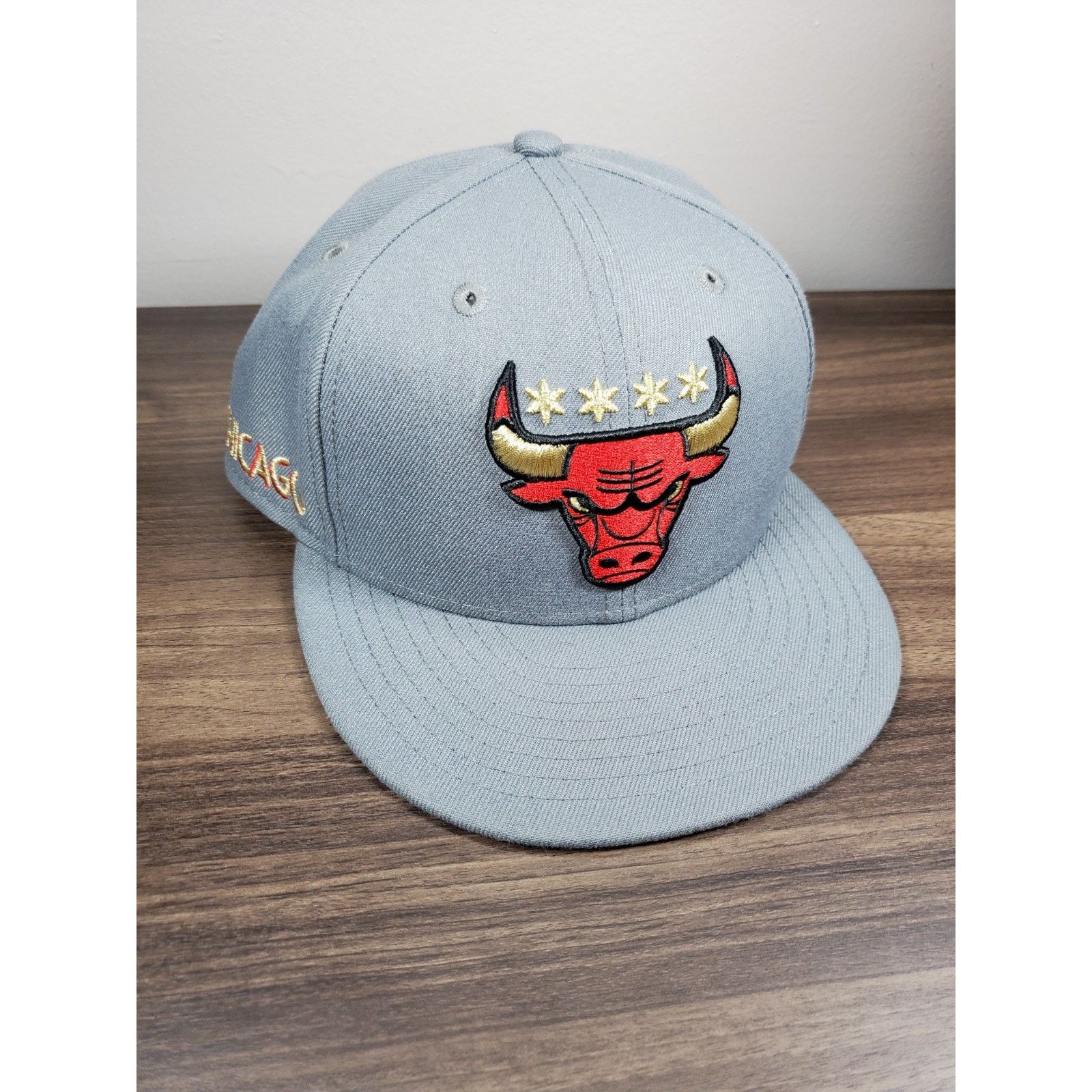 NBA × New Era Chicago Bulls Grey New Era 9Fifty Snapback Hat Cap Red Gold Size ONE SIZE - 8 Thumbnail