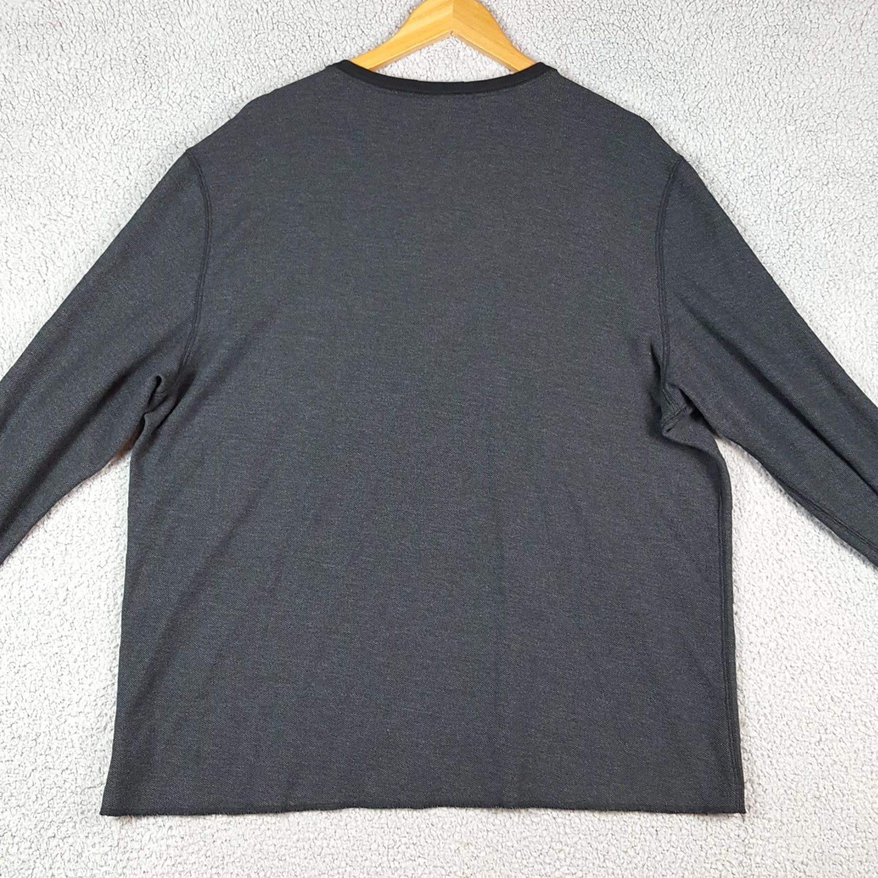 UNTUCKit UNTUCKit Schrock Henley Long Sleeve Gray Men's 2XL T Shirt Pullover XXL 2XL Size US XXL / EU 58 / 5 - 5 Thumbnail