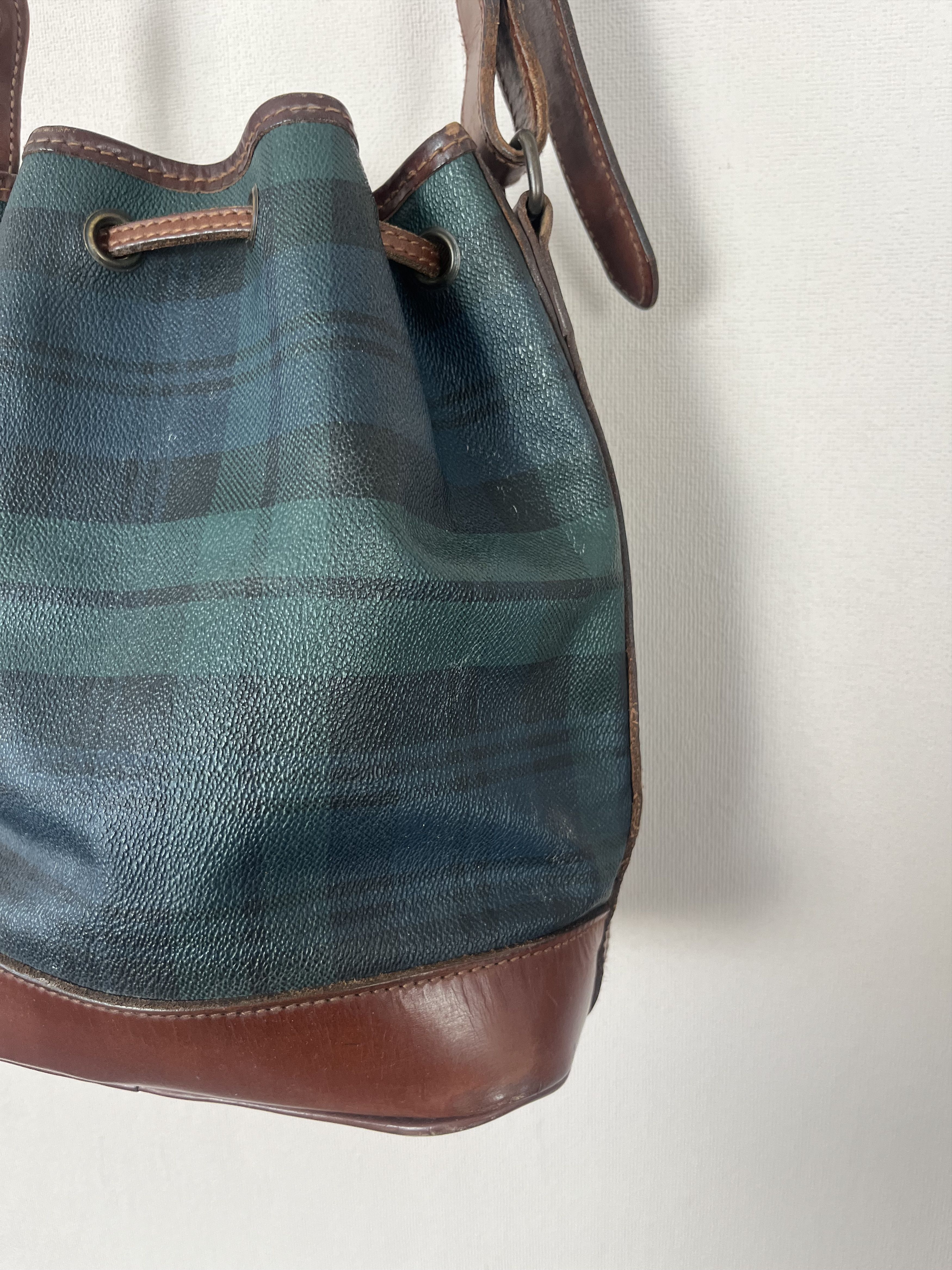 Polo Ralph Lauren VNTG Polo Ralph Lauren Blackwatch Plaid Leather Bucket Bag Size ONE SIZE - 9 Thumbnail