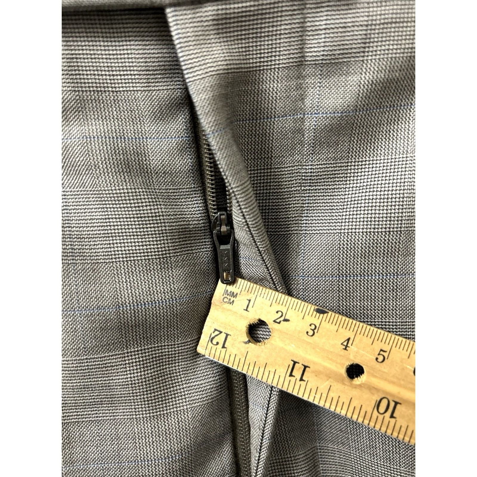 Brooks Brothers Brooks Brothers 346 Pants Mens 36x29 Brown Plaid 100% Wool YKK Cuffed Pleated Dress Pants Mens Regular Brown Plaid Wool Blend Classic Madison Fit Size US 36 / EU 52 - 5 Thumbnail