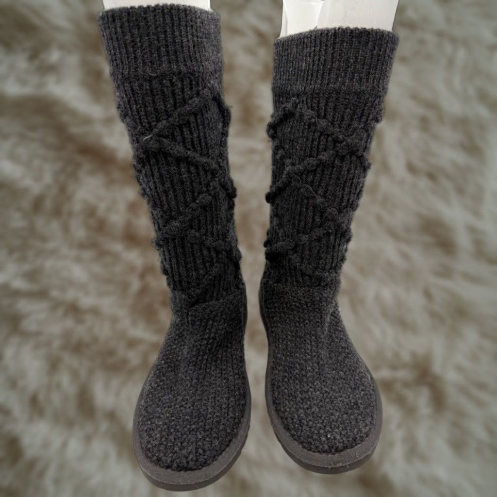 Ugg Ugg Womens Classic Cardi Gray Knit Bootie Size 6 Sheepskin Lined Size US 6 / IT 36 - 1 Thumbnail