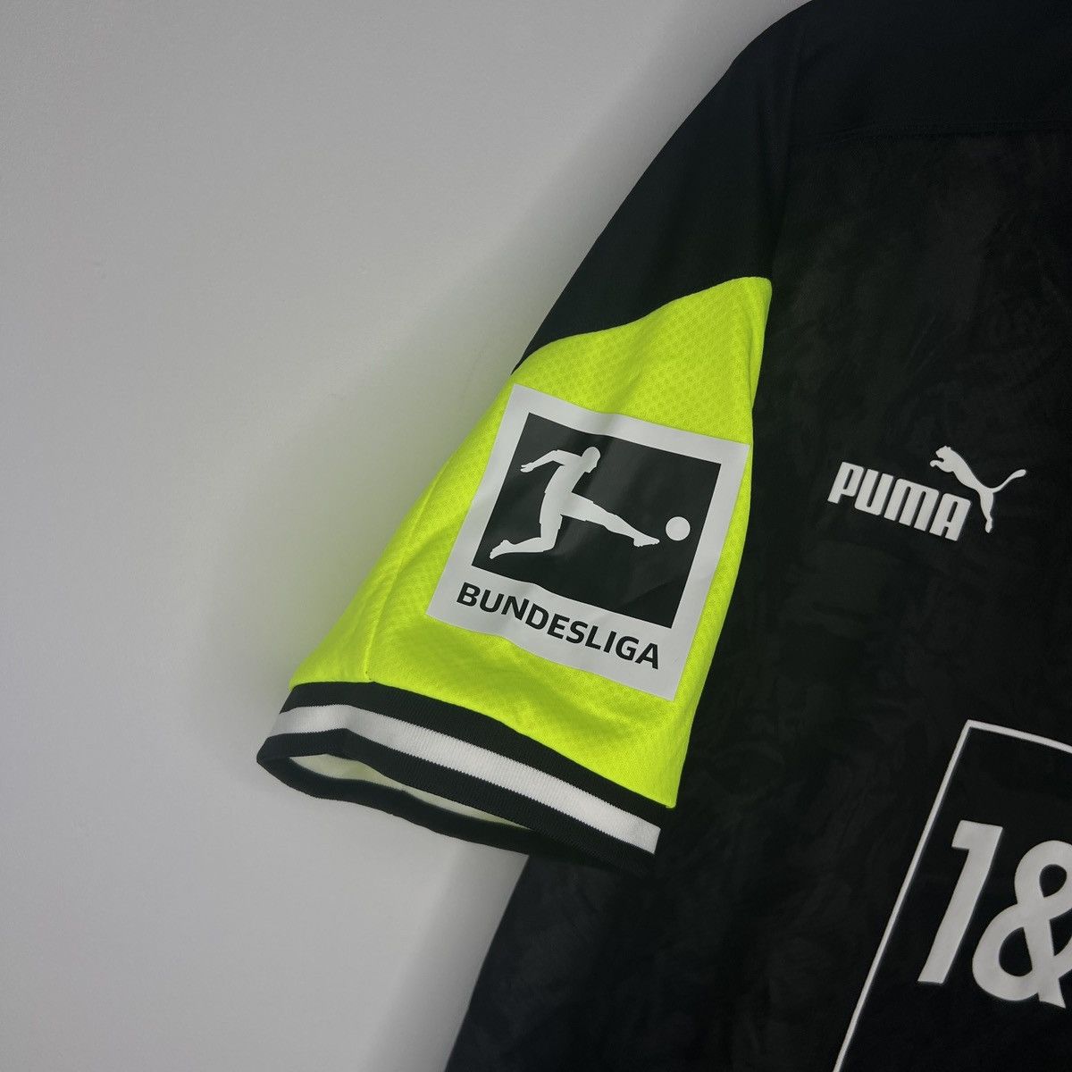 Puma Piszczek #26 Tshirt Jersey 2020 2021 Shirt Bundesliga Size US L / EU 52-54 / 3 - 7 Thumbnail