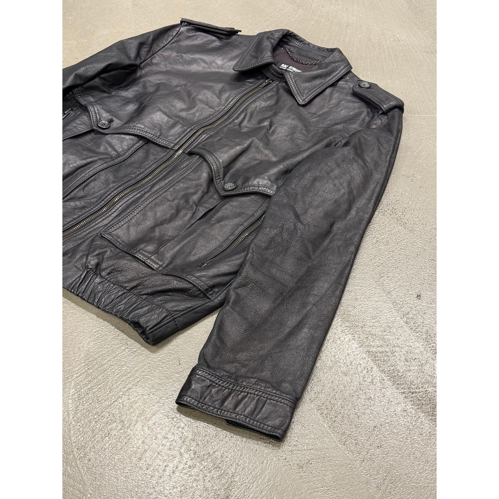 Raf Simons S/S2002 Raf Simons runway police cargo leather bomber jacket Size US S / EU 44-46 / 1 - 7 Thumbnail
