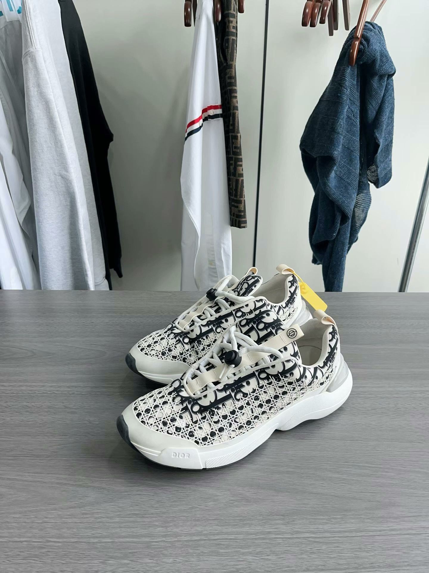 Dior Dior B24 Sneakers in Excellent Condition Size US 10 / EU 43 - 1 Thumbnail