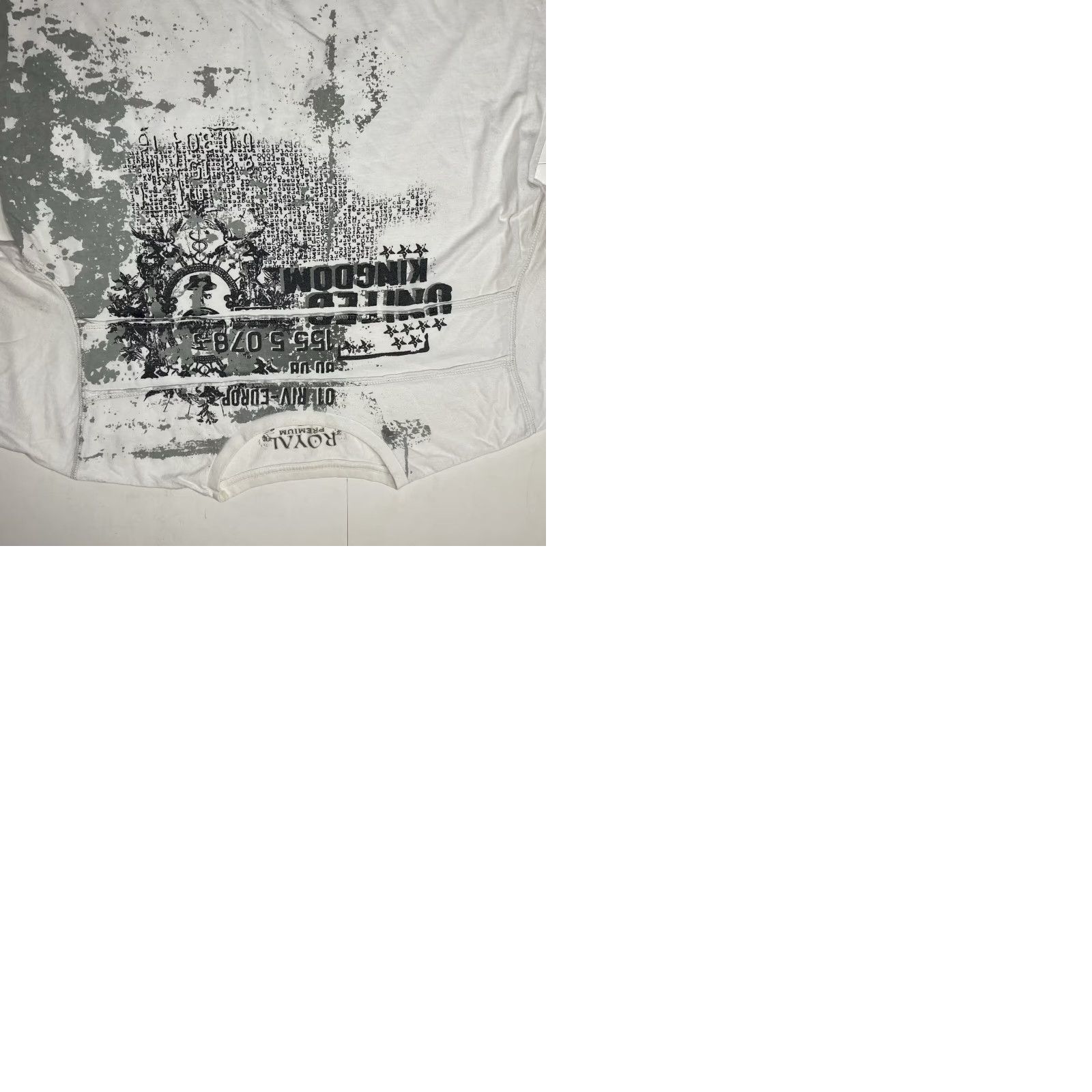 Affliction VINTAGE Royal Premium T-Shirt Men L White Graphic Grunge Crew Neck Short Sleeve 90s Style Size US L / EU 52-54 / 3 - 10 Thumbnail