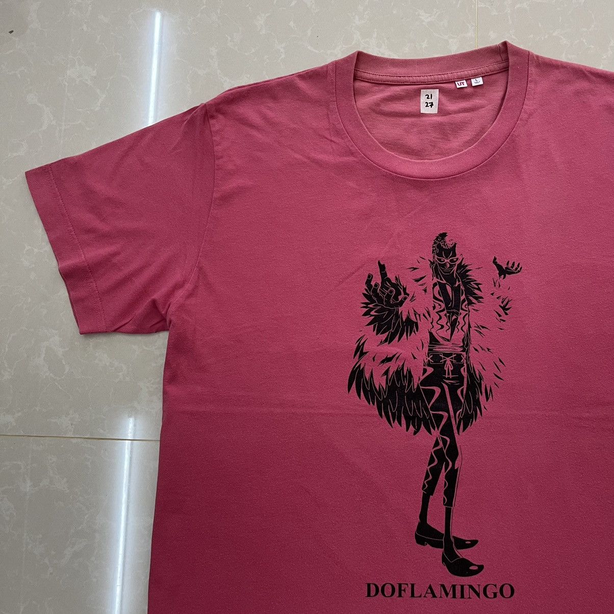 One Piece Doflamingo One Piece Character Uniqlo Anime T Shirt Size US L / EU 52-54 / 3 - 3 Thumbnail