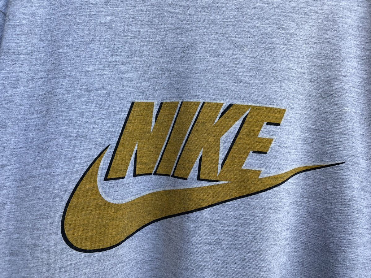 Vintage Vintage y2k Nike t- shirts retro jersey Big swoosh Size US L / EU 52-54 / 3 - 3 Thumbnail