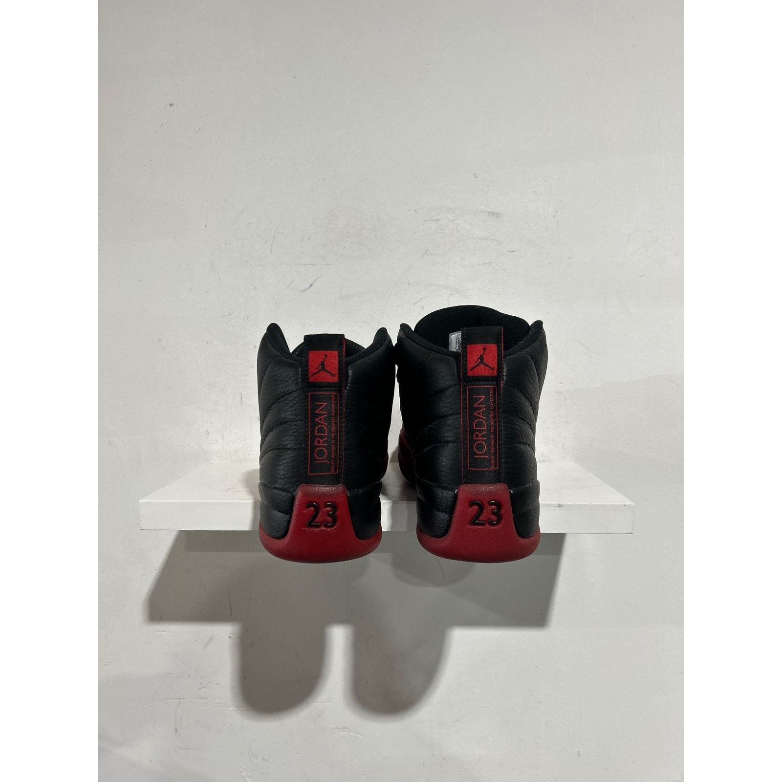 Nike NIKE JORDAN 12 FLU GAME 2025 SIZE 8.5 PREOWNED Size US 8.5 / EU 41-42 - 4 Thumbnail