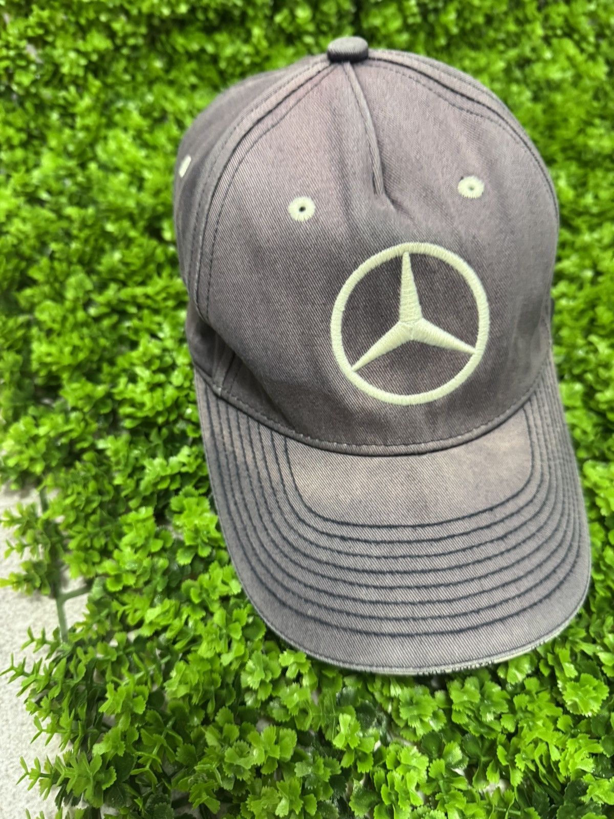Vintage Vintage Mersedes Petronas AMG Cap Lewis Hamilton Size ONE SIZE - 4 Thumbnail