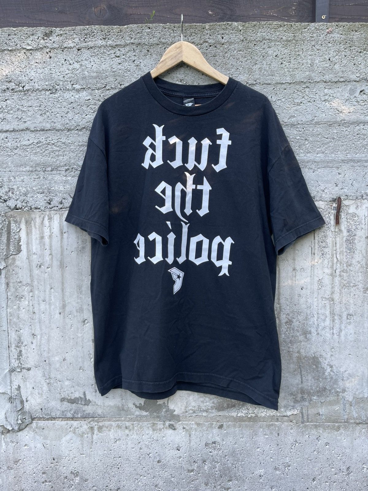 Famous Stars And Straps Famous Fuck The Police Rap Tee y2K black Size US XL / EU 56 / 4 - 2 Thumbnail