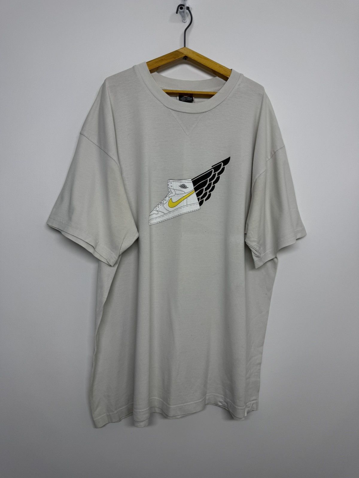 Jordan Brand VINTAGE NIKE FLIGHT CLUB JUMPMAN T-SHIRT 90’s Size US XL / EU 56 / 4 - 4 Thumbnail