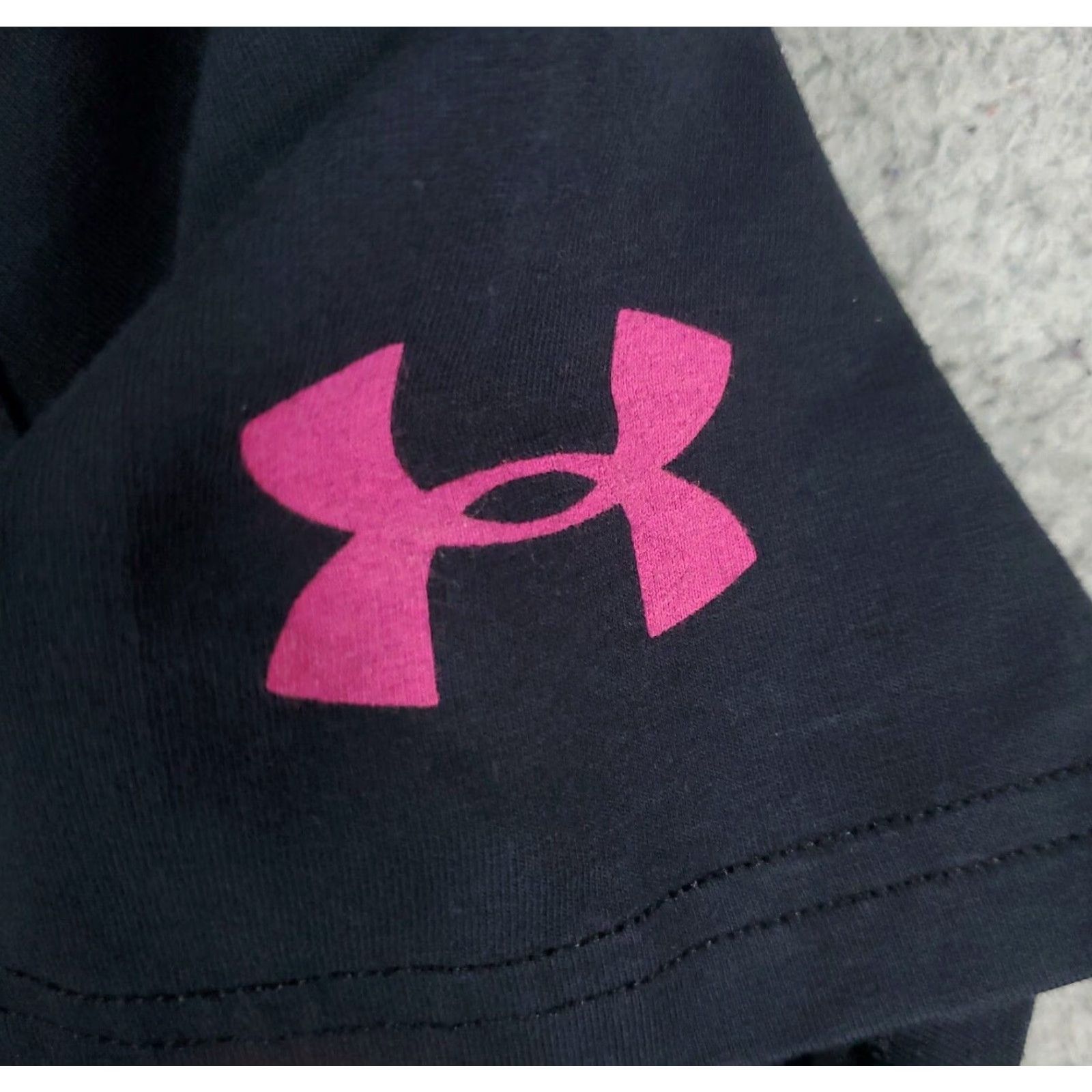 Under Armour Under Armour HeatGear T-Shirt Black Adult Small Crew Neck Short Sleeve Logo Graphic Size US S / EU 44-46 / 1 - 3 Thumbnail