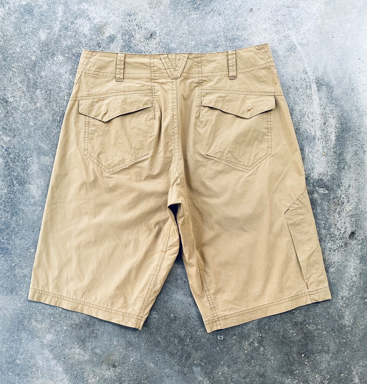 Arc'teryx Vintage Y2k Arcteryx Small Logo Brown Short Pants Size US 31 - 2 Thumbnail
