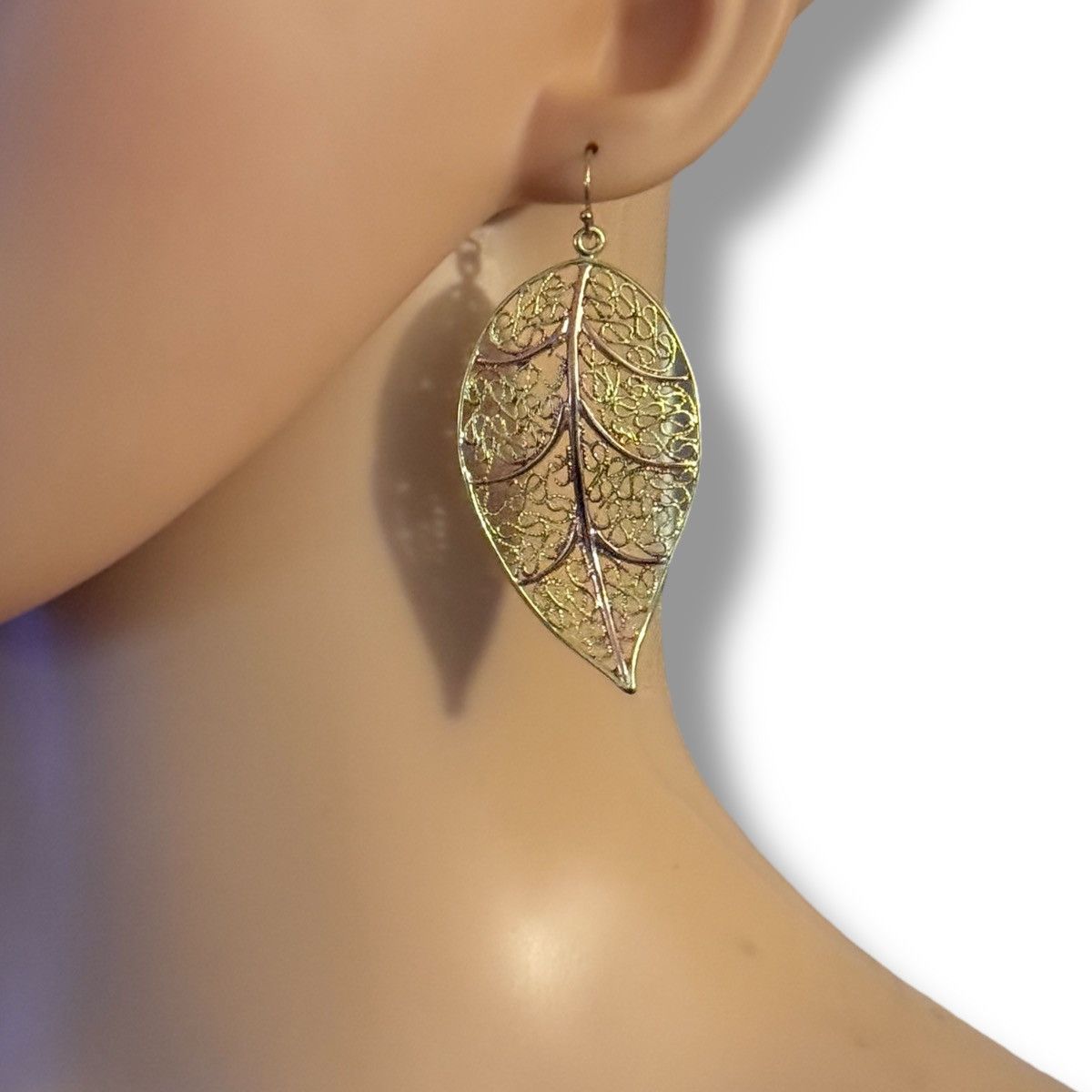 Vintage Vintage Avon gold & rose gold filigree leaf dangle earrings Size ONE SIZE - 3 Thumbnail