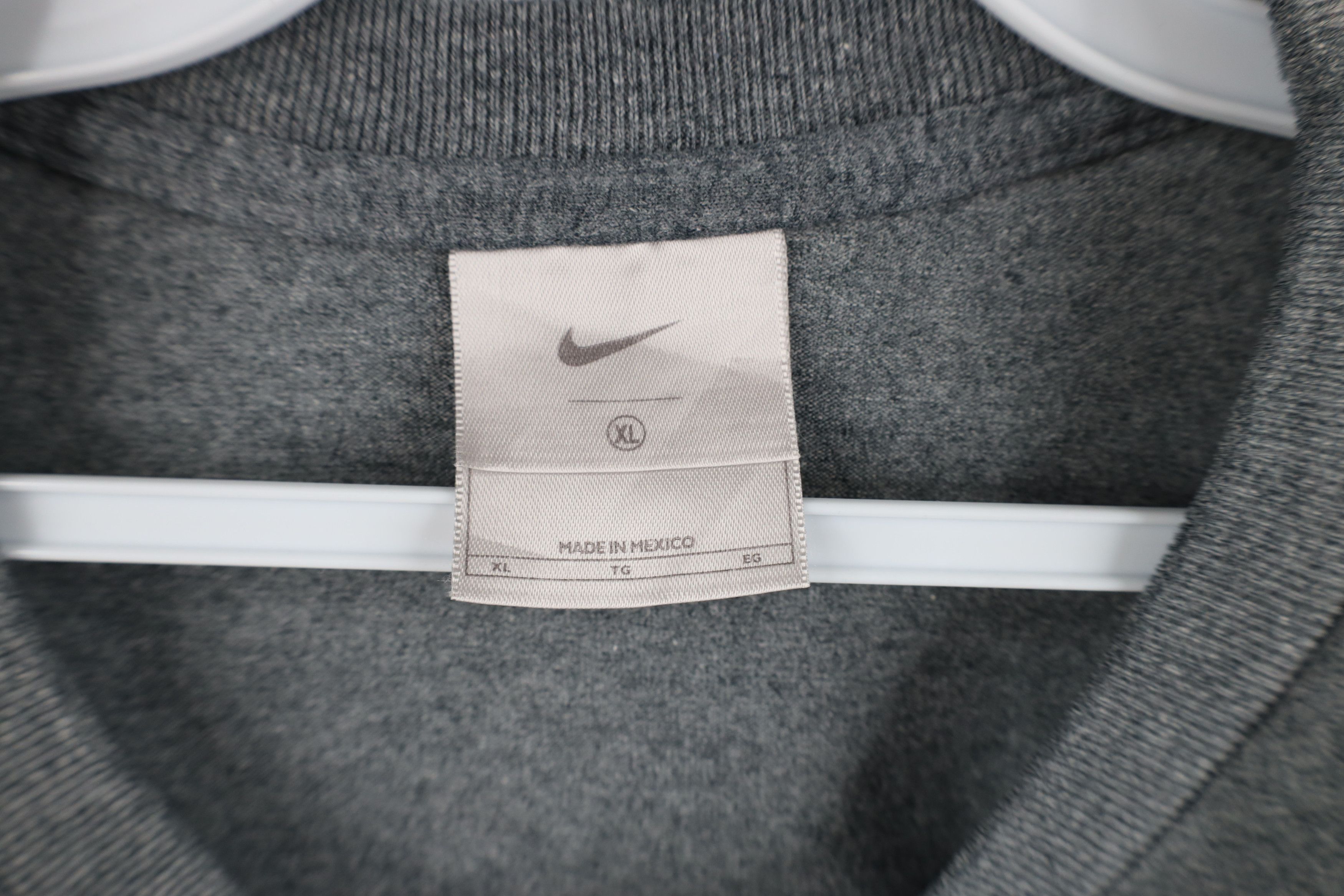 Nike × Vintage Vintage 90s Y2K Nike Scott Center Swoosh Stencil T-Shirt Size US XL / EU 56 / 4 - 8 Thumbnail
