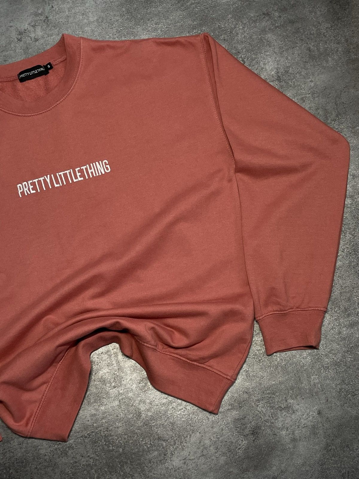 Vintage 💥Offer💥Pretty Little Thing Crewneck Sweatshirt Boxy Size S / US 4 / IT 40 - 3 Thumbnail