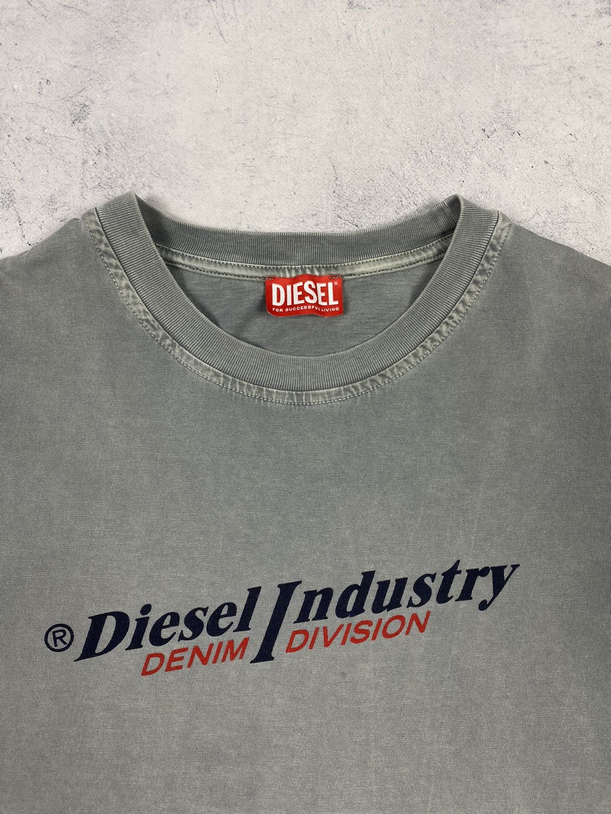 Diesel Diesel Industry Faded Gray Big Logo Avant-garde T Shirt Size US L / EU 52-54 / 3 - 5 Thumbnail