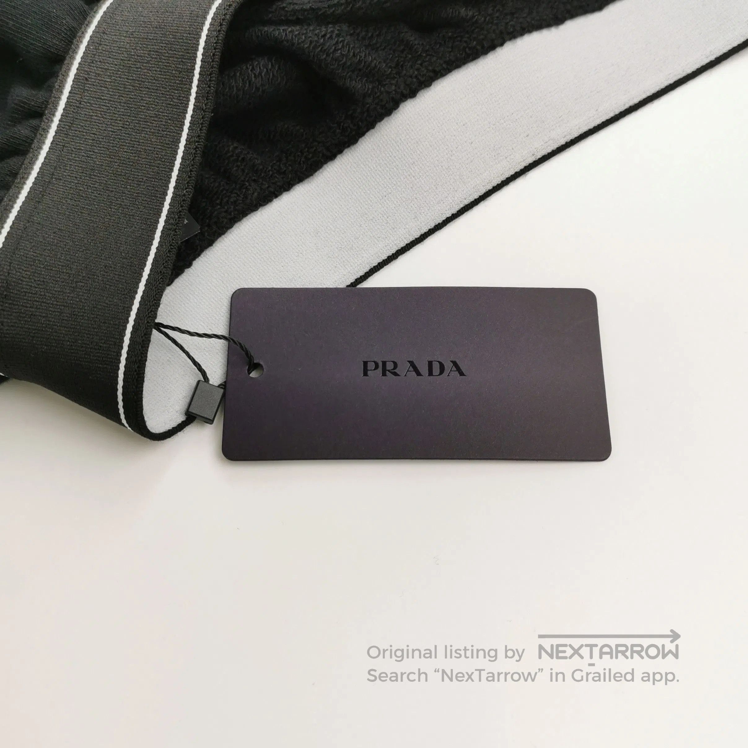Prada Prada Cotton Logo Round Neck Top in Black . Size S / US 4 / IT 40 - 4 Thumbnail