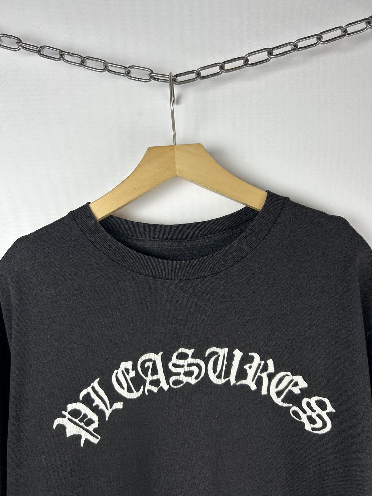 Designer × Pleasures Pleasures T-Shirt Mens Size M Black Top Big Logo Y2K Size US L / EU 52-54 / 3 - 2 Thumbnail