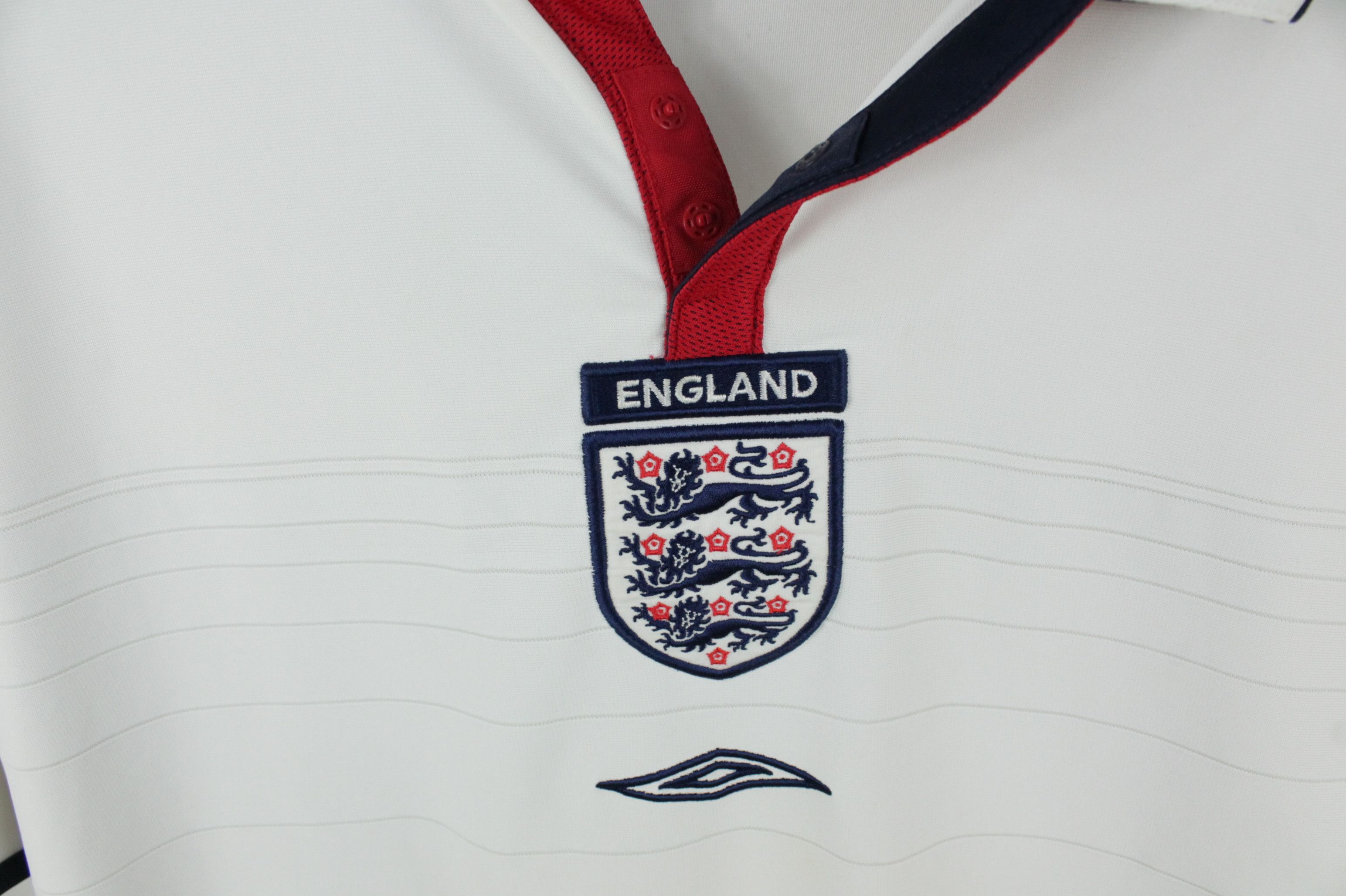 Umbro England National Team 2003 2005 Umbro Football Shirt Size US L / EU 52-54 / 3 - 4 Thumbnail