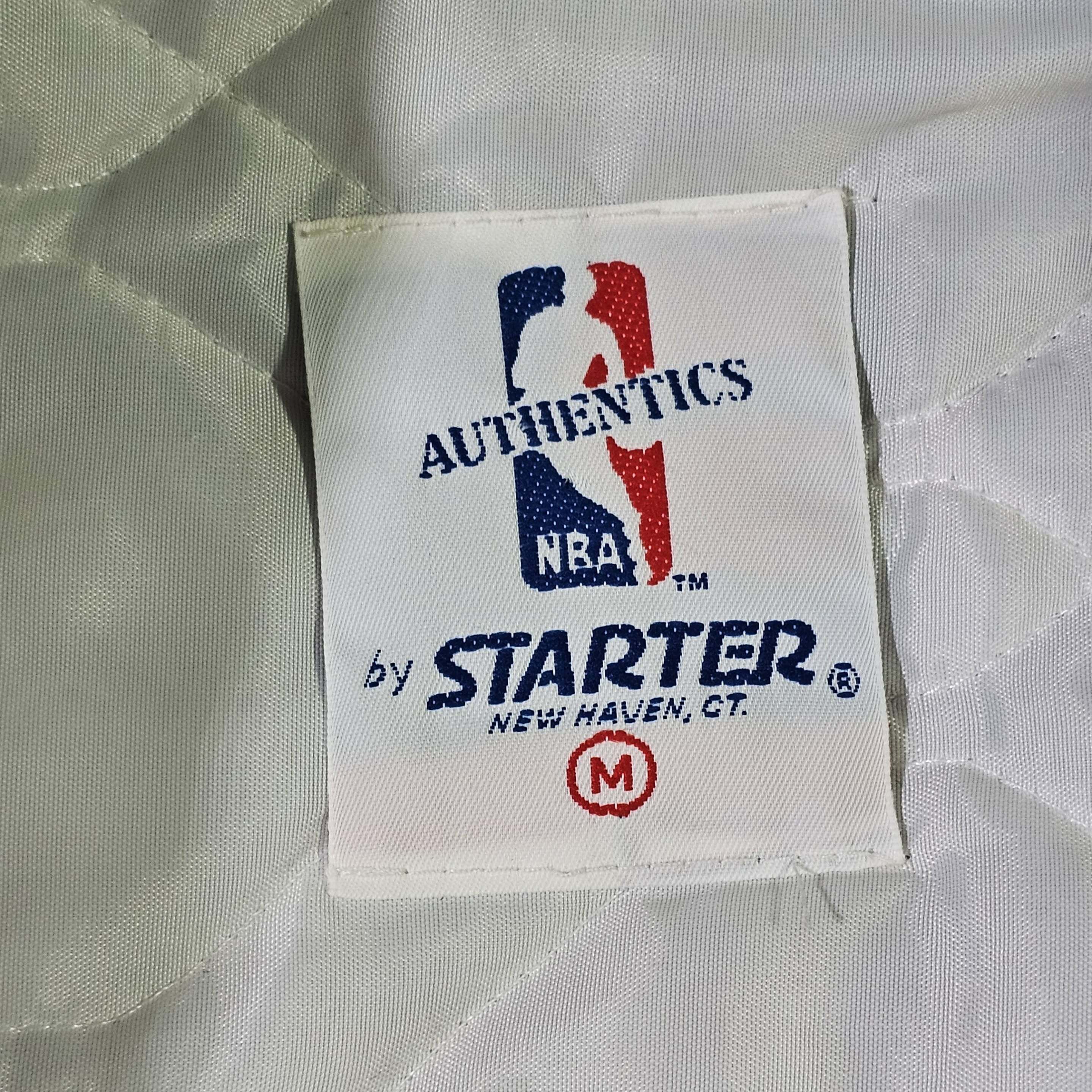Vintage Minnesota Timberwolves 90s Starter Satin Bomber Jacket Size US M / EU 48-50 / 2 - 9 Thumbnail