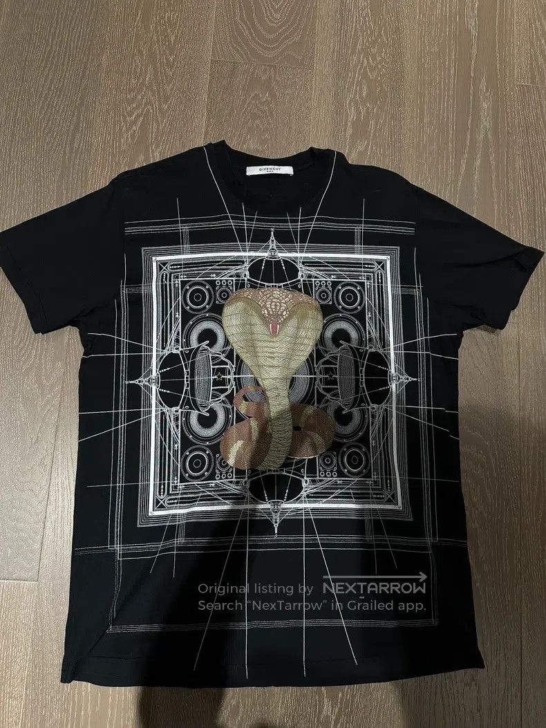 Givenchy Givenchy Cobra Short Sleeve T-Shirt (OS XS Size, Chest Siz Size US XS / EU 42 / 0 - 1 Thumbnail