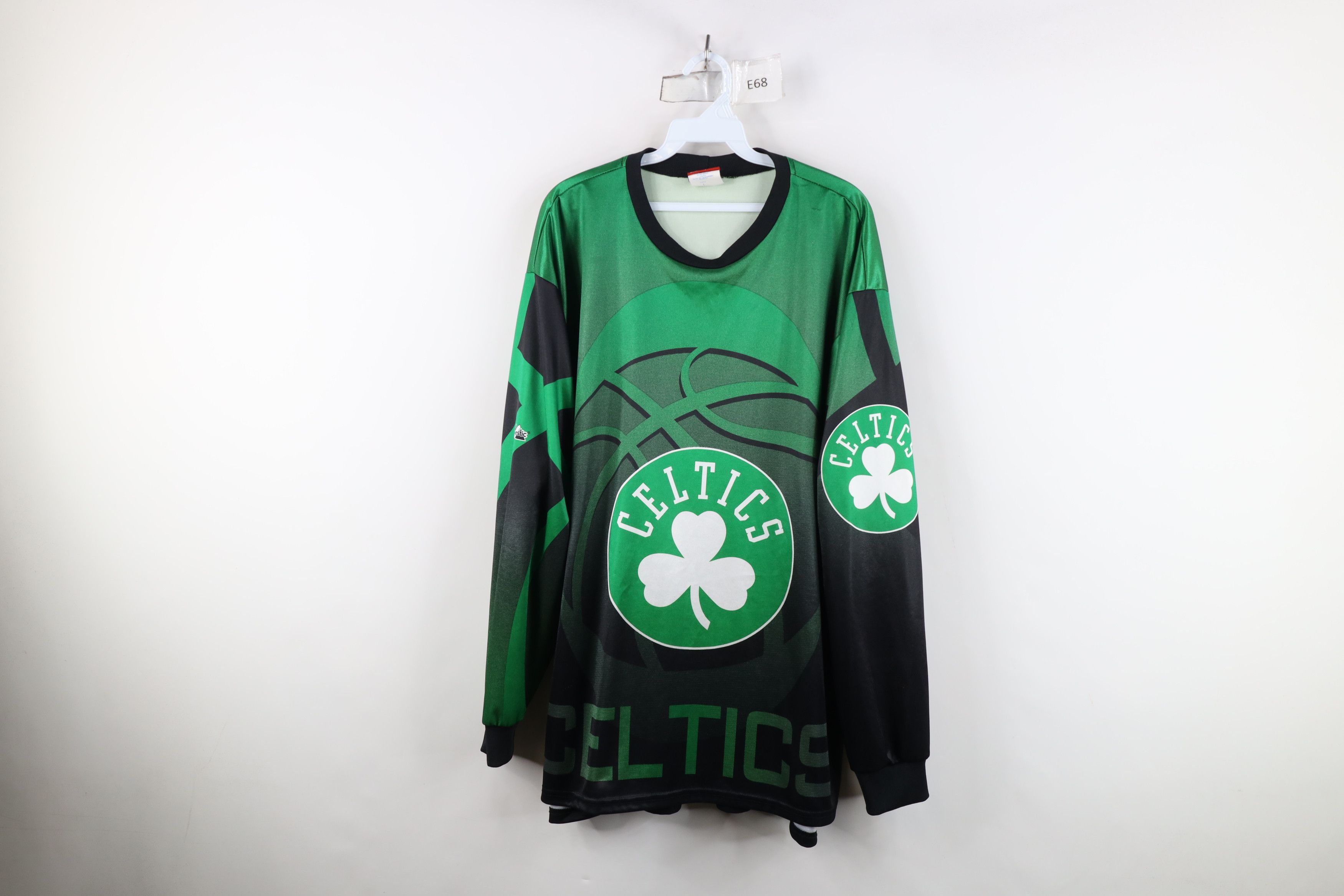 Majestic Vintage 90s Majestic Basketball All Over Print T-Shirt USA Size US L / EU 52-54 / 3 - 1 Thumbnail